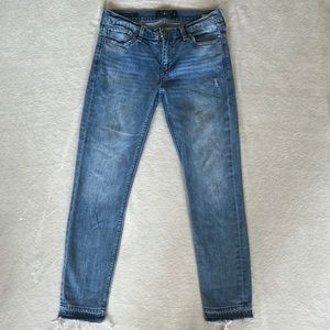 Lucky Brand Brooke Capri jeans. Size 2/26